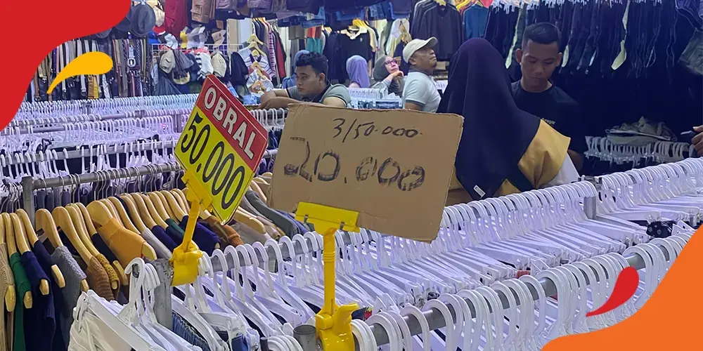 Thrifting Baju Pasar Senen